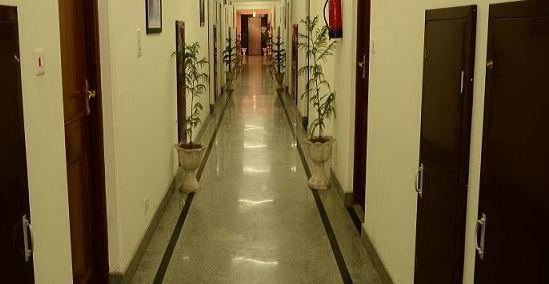 Hotel Royal Batoo Srīnagar Buitenkant foto