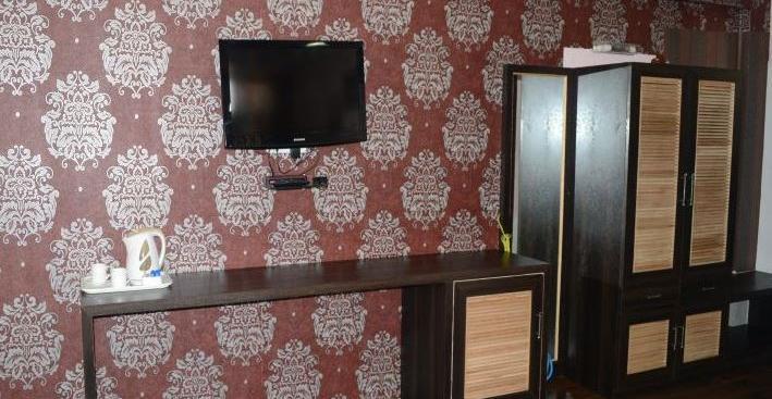 Hotel Royal Batoo Srīnagar Buitenkant foto